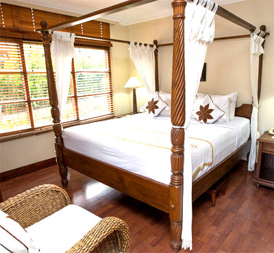 Teak Canopy Beds frame Teak Canopy Beds